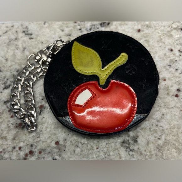 EUC Authentic Louis Vuitton Satin Conte Apple Coin Pouch - Picture 2 of 12
